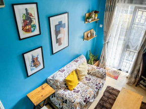 One bedroom cozy house free wifi near acacia mall 6 mins walk